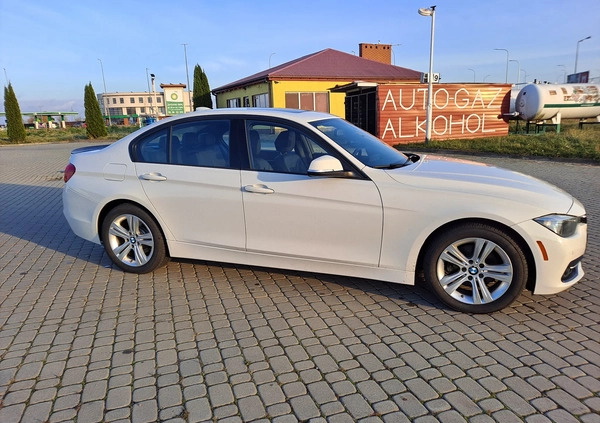 BMW Seria 3 cena 72999 przebieg: 141500, rok produkcji 2016 z Zamość małe 137